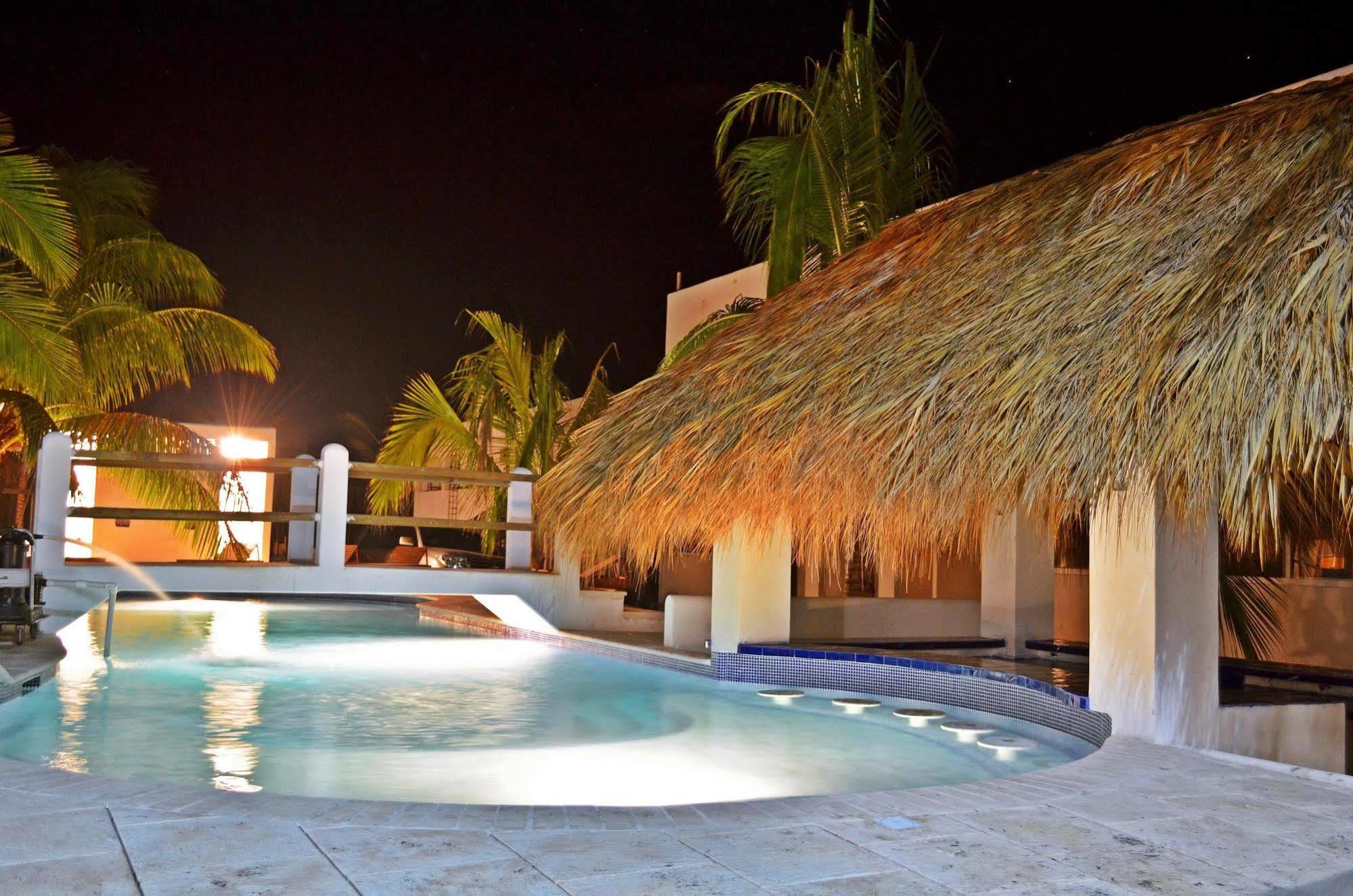Playa Plana Hotel Хавай Екстериор снимка